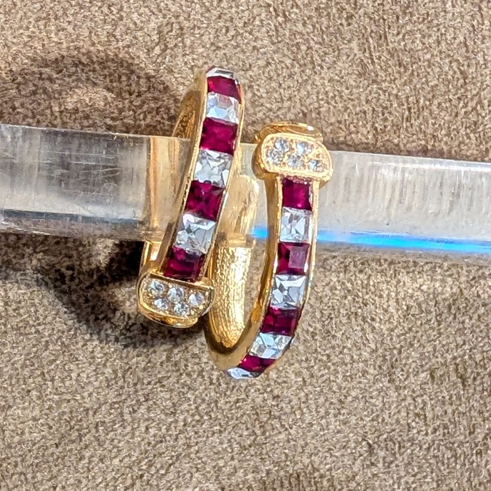 Ruby Red White Crystal Channel Set Vintage Clip On Earrings Gold Tone EUC